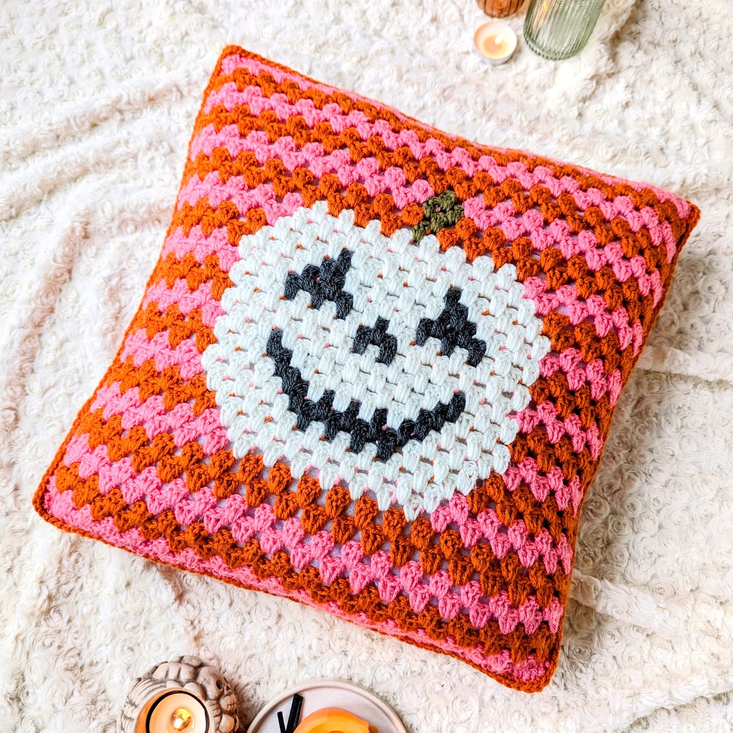 Pumpkeen cushion crochet pattern - Downloadable PDF